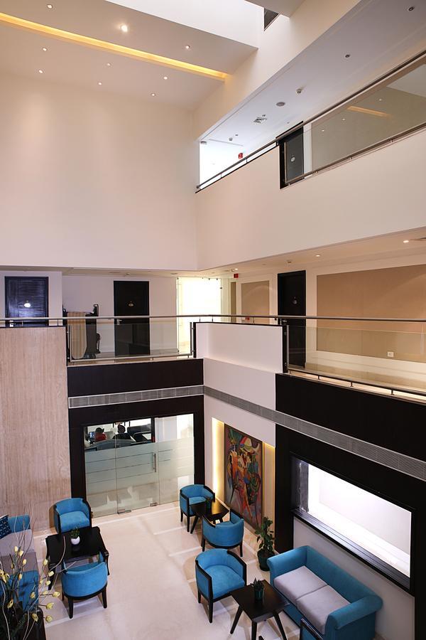 Inde Hotel Vista Woods Huda City Centre, Gurgaon Exterior photo