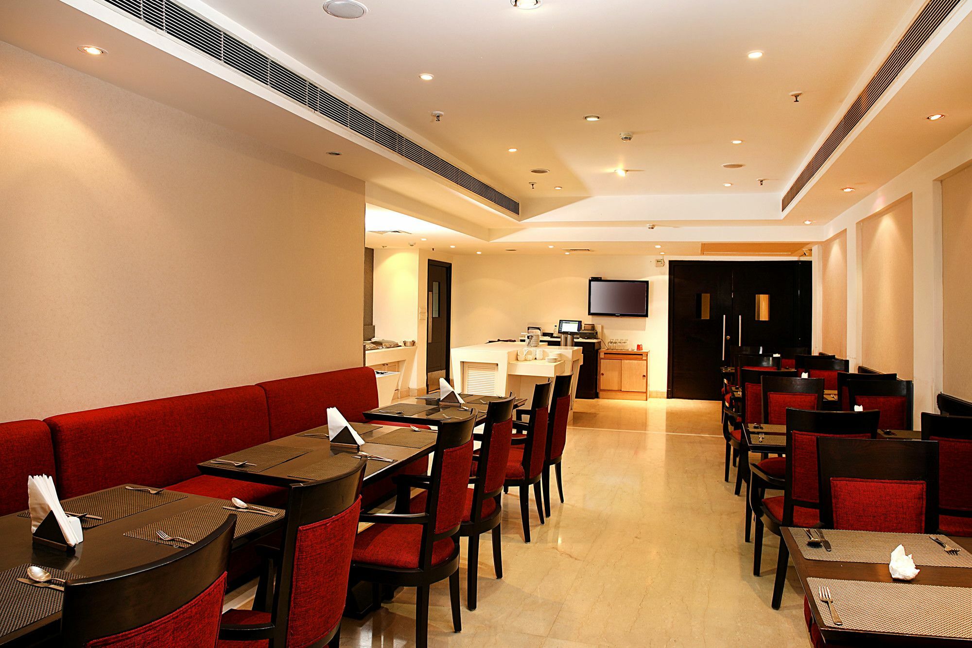 Inde Hotel Vista Woods Huda City Centre, Gurgaon Exterior photo