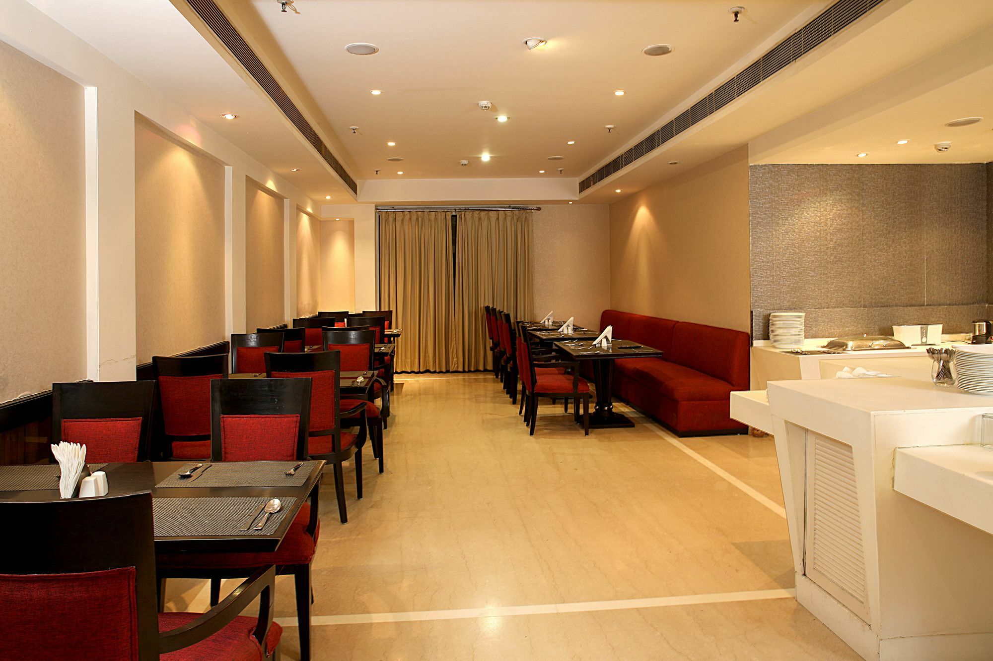 Inde Hotel Vista Woods Huda City Centre, Gurgaon Exterior photo