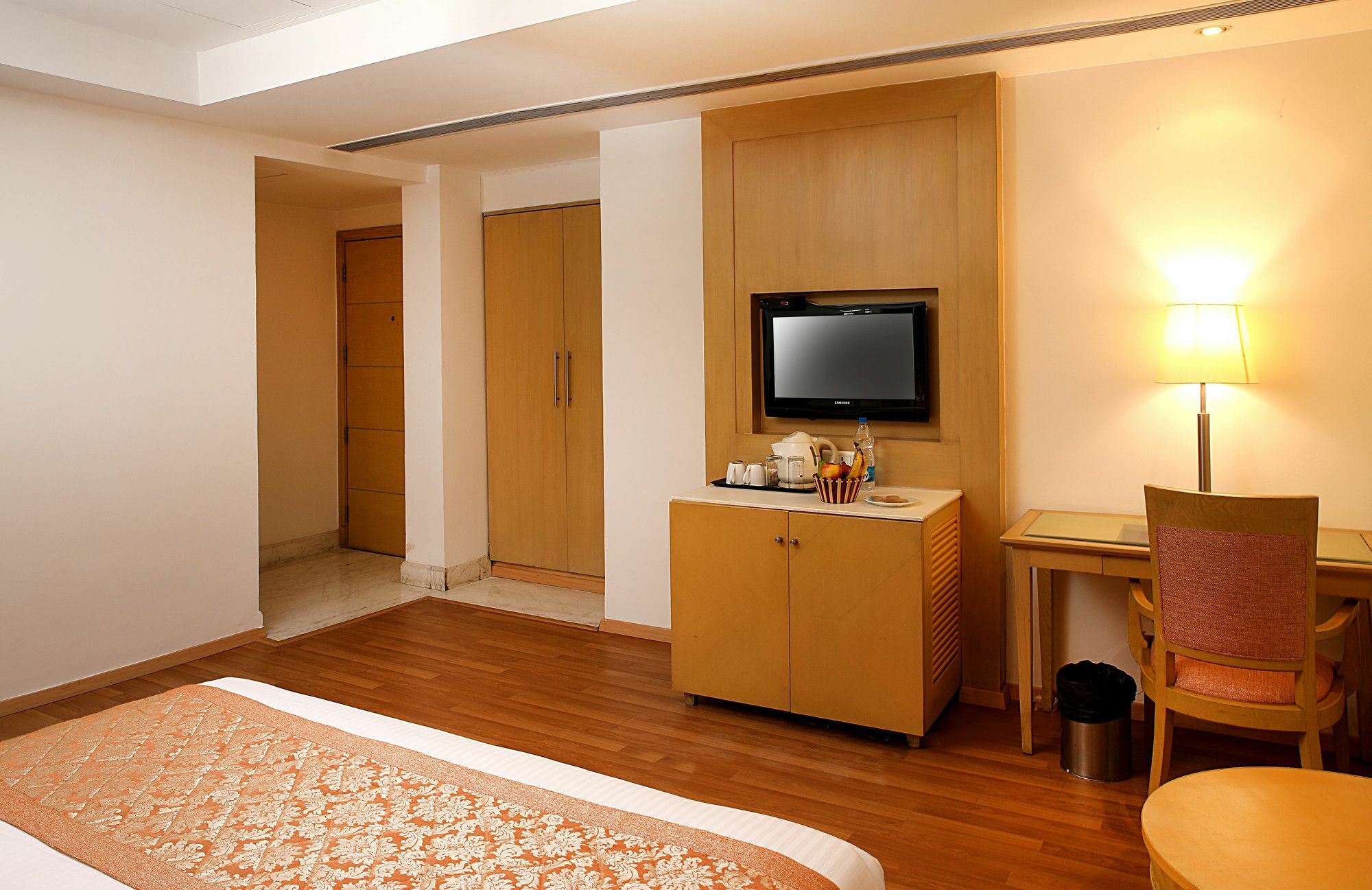 Inde Hotel Vista Woods Huda City Centre, Gurgaon Exterior photo